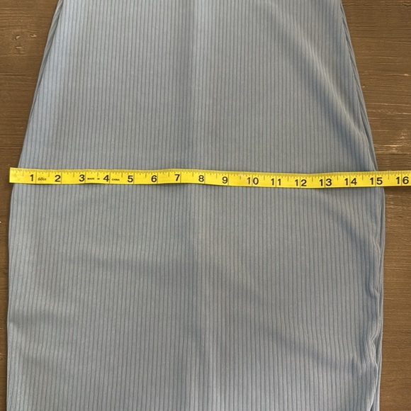 Iris Los Angeles Ribbed Midi Dress NWT - Picture 5 of 5